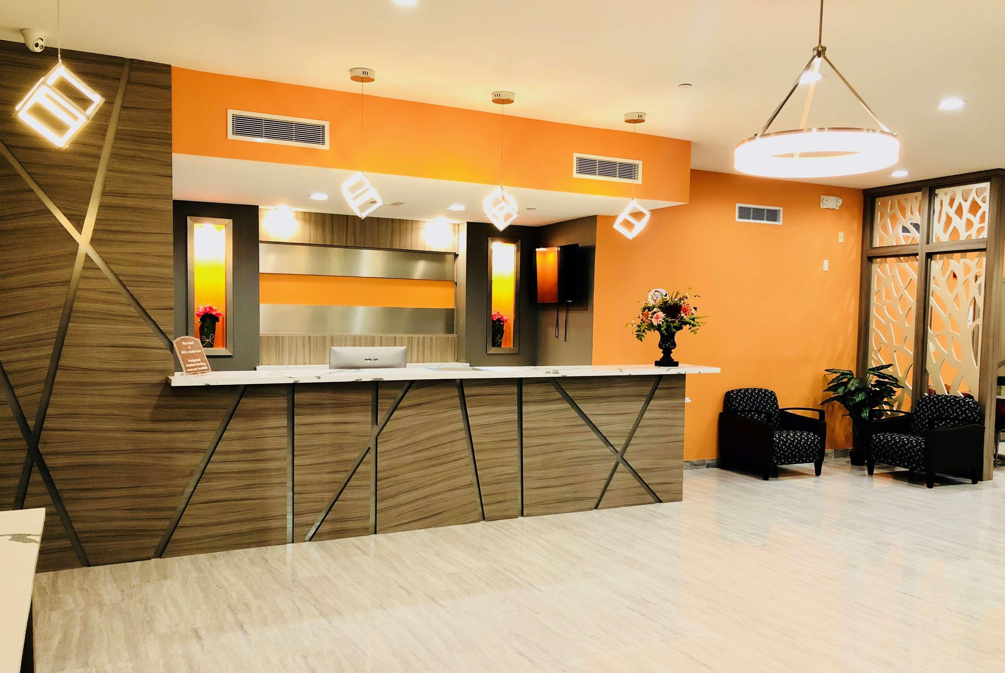 Отель Baymont By Wyndham Houston Hobby Airport Экстерьер фото